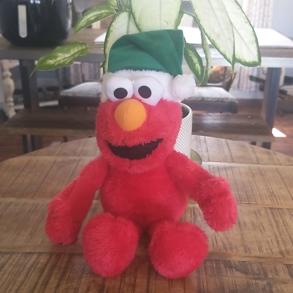 Sesame Street Kohls Cares Elmo With Green Santa Hat